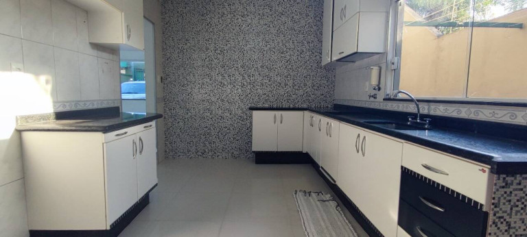 Casa com 2 Quartos para Alugar, 130 m² em Cidade Nova - Jundiaí