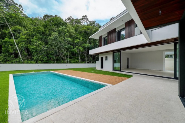 Imagem Casa com 4 Quartos à Venda, 100 m² em Ariribá - Balneário Camboriú Imagem Casa com 4 Quartos à Venda, 100 m² em Ariribá - Balneário Camboriú