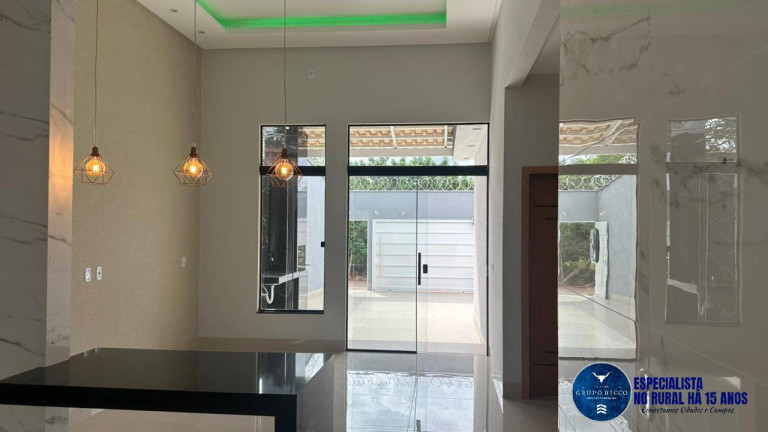 Imagem Casa com 3 Quartos à Venda, 200 m² em Carolina Parque - Goiânia Imagem Casa com 3 Quartos à Venda, 200 m² em Carolina Parque - Goiânia