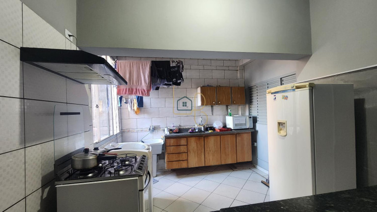 Imagem Apartamento com 4 Quartos à Venda, 77 m² em Centro - Londrina