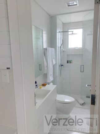 Imagem Apartamento com 3 Quartos à Venda, 144 m² em Centro Imagem Apartamento com 3 Quartos à Venda, 144 m² em Centro
