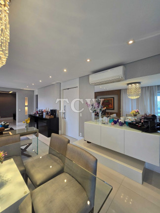 Imagem Apartamento com 3 Quartos à Venda, 213 m² em Aclimação - São Paulo Imagem Apartamento com 3 Quartos à Venda, 213 m² em Aclimação - São Paulo