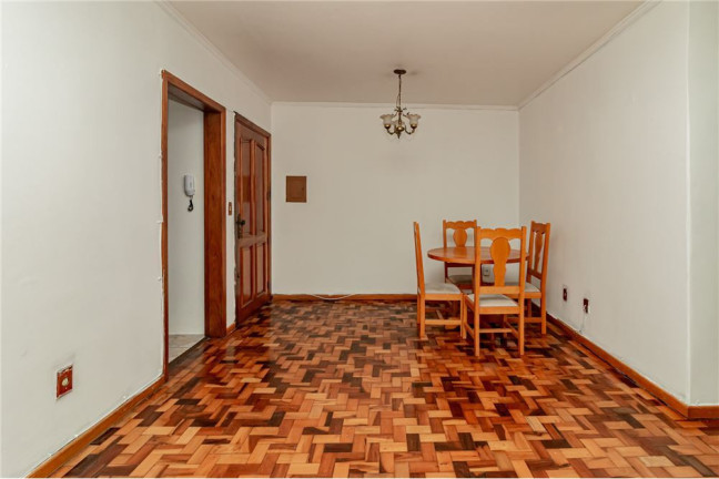 Imagem Imóvel com 2 Quartos à Venda, em Passo Da Areia - Porto Alegre Imagem Imóvel com 2 Quartos à Venda, em Passo Da Areia - Porto Alegre