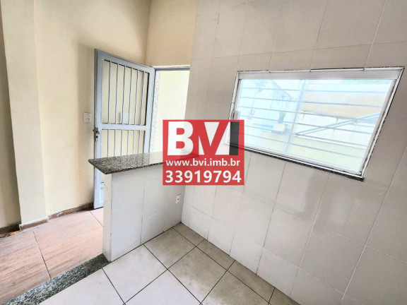 Imagem Casa com 1 Quarto à Venda, 30 m² em Olaria - Rio De Janeiro Imagem Casa com 1 Quarto à Venda, 30 m² em Olaria - Rio De Janeiro