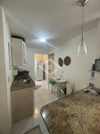 Imagem Apartamento com 2 Quartos à Venda, 75 m² em Copacabana - Rio De Janeiro Imagem Apartamento com 2 Quartos à Venda, 75 m² em Copacabana - Rio De Janeiro