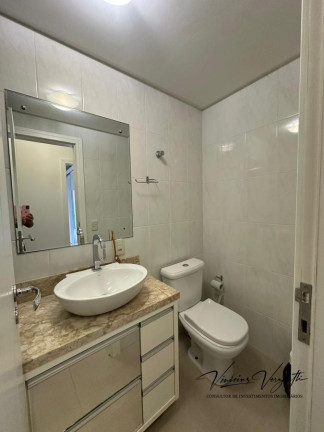 Imagem Apartamento com 2 Quartos à Venda, 130 m² em Centro - Balneário Camboriú