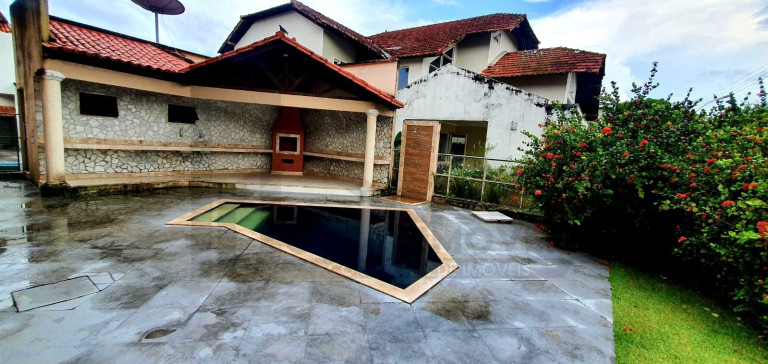 Imagem Casa com 5 Quartos à Venda, 400 m² em Mangueirão - Belém Imagem Casa com 5 Quartos à Venda, 400 m² em Mangueirão - Belém