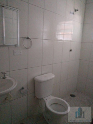 Imagem Sobrado com 5 Quartos à Venda, 210 m²