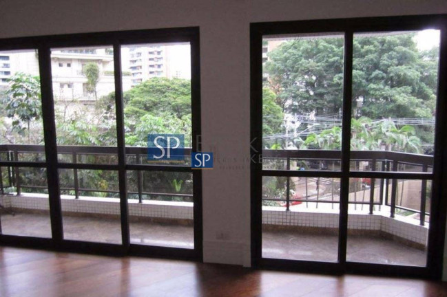 Imagem Apartamento com 3 Quartos à Venda, 210 m² em Vila Nova Conceição - São Paulo Imagem Apartamento com 3 Quartos à Venda, 210 m² em Vila Nova Conceição - São Paulo