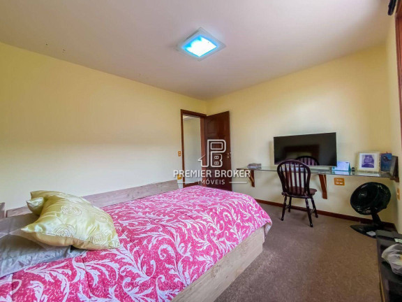 Imagem Casa com 3 Quartos à Venda, 170 m² em Caleme - Teresópolis Imagem Casa com 3 Quartos à Venda, 170 m² em Caleme - Teresópolis