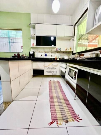 Imagem Casa com 4 Quartos à Venda, 210 m² em Santa Terezinha - Belo Horizonte Imagem Casa com 4 Quartos à Venda, 210 m² em Santa Terezinha - Belo Horizonte