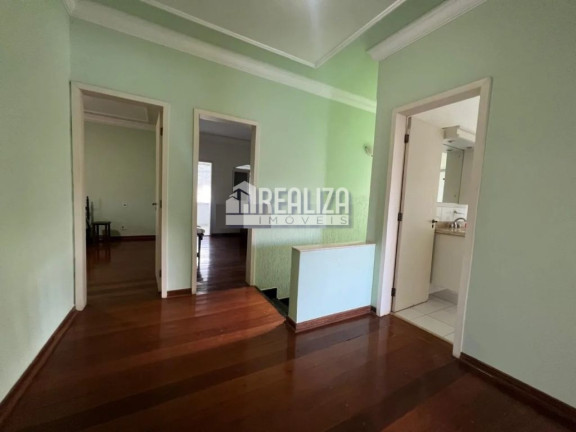 Imagem Sobrado com 4 Quartos à Venda, 337 m² em Vila Olímpica - Uberaba Imagem Sobrado com 4 Quartos à Venda, 337 m² em Vila Olímpica - Uberaba
