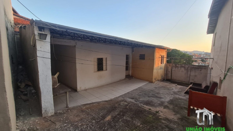 Imagem Casa com 1 Quarto para Alugar, 50 m² em Aparecida - Bragança Paulista