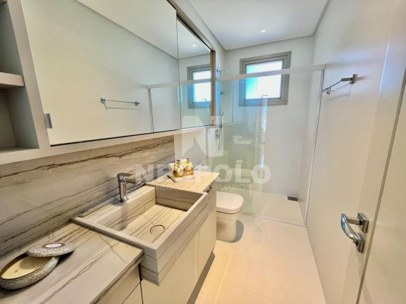 Imagem Apartamento à Venda, 160 m² em Centro - Balneario Camboriu Imagem Apartamento à Venda, 160 m² em Centro - Balneario Camboriu