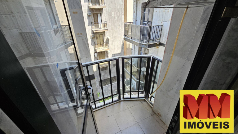 Imagem Apartamento com 3 Quartos à Venda, 124 m² em Vila Nova - Cabo Frio Imagem Apartamento com 3 Quartos à Venda, 124 m² em Vila Nova - Cabo Frio