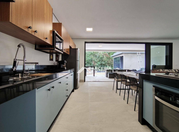 Imagem Casa com 5 Quartos à Venda, 281 m² em Riviera Módulo 24 - Bertioga Imagem Casa com 5 Quartos à Venda, 281 m² em Riviera Módulo 24 - Bertioga