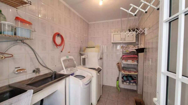 Imagem Sobrado com 3 Quartos à Venda, 312 m² em Nova Campinas - Campinas