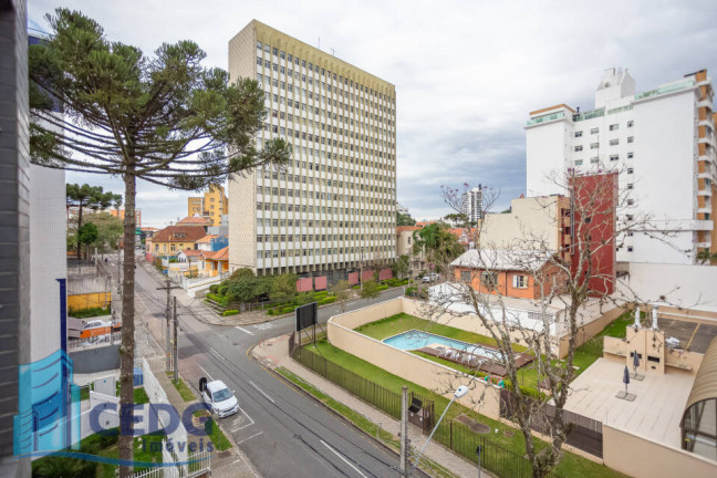 Imagem Apartamento com 3 Quartos à Venda, 123 m² em Centro - Curitiba Imagem Apartamento com 3 Quartos à Venda, 123 m² em Centro - Curitiba