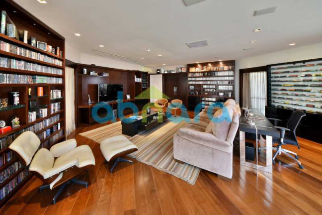 Imagem Apartamento com 4 Quartos à Venda, 600 m² em Copacabana - Rio De Janeiro Imagem Apartamento com 4 Quartos à Venda, 600 m² em Copacabana - Rio De Janeiro