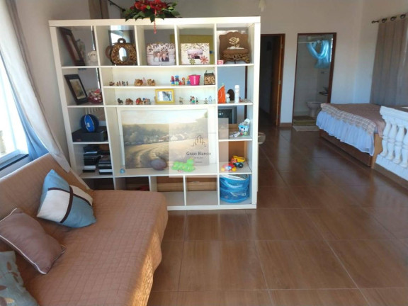 Imagem Chácara com 2 Quartos à Venda, 300 m² Imagem Chácara com 2 Quartos à Venda, 300 m²