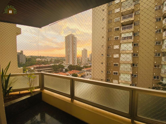 Imagem Apartamento com 4 Quartos à Venda, 200 m² Imagem Apartamento com 4 Quartos à Venda, 200 m²