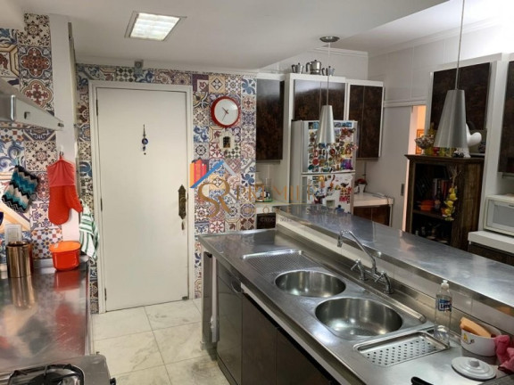 Imagem Apartamento com 4 Quartos à Venda, 259 m² em Centro - Florianópolis