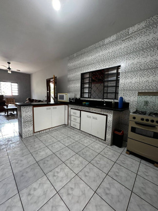 Imagem Casa à Venda, 250 m² em Recreio Retiro Do Rio Bonito (vitoriana) - Botucatu Imagem Casa à Venda, 250 m² em Recreio Retiro Do Rio Bonito (vitoriana) - Botucatu
