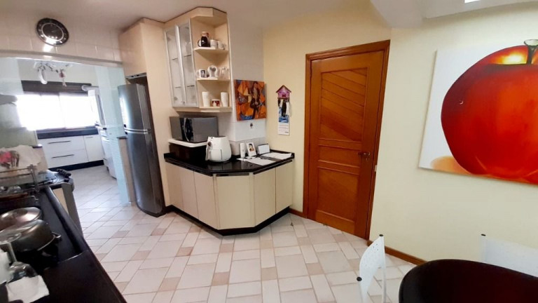 Imagem Apartamento com 3 Quartos à Venda, 220 m² em Centro - Balneário Camboriú