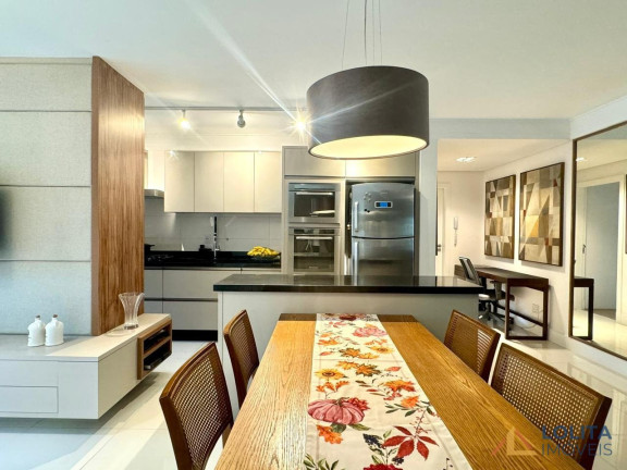 Imagem Apartamento com 2 Quartos à Venda, 102 m² em Agronômica - Florianópolis Imagem Apartamento com 2 Quartos à Venda, 102 m² em Agronômica - Florianópolis