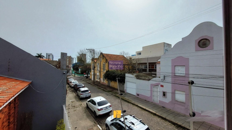 Imagem Casa com 4 Quartos à Venda, 320 m² em Centro - Rio Grande Imagem Casa com 4 Quartos à Venda, 320 m² em Centro - Rio Grande