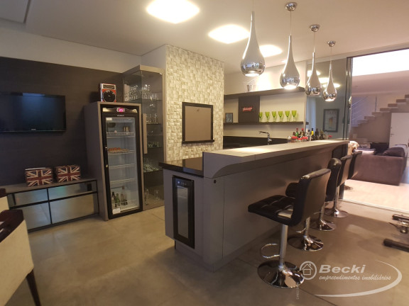 Imagem Casa de Condomínio com 4 Quartos à Venda, 594 m² em América - Joinville