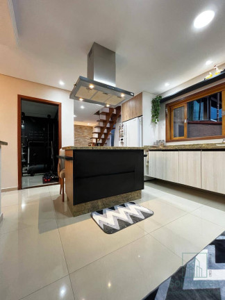 Imagem Casa com 3 Quartos à Venda, 298 m² em Centro - Santa Isabel