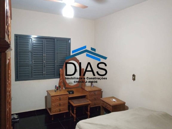 Imagem Casa com 2 Quartos à Venda, 300 m² em Vila Yamada - Araraquara Imagem Casa com 2 Quartos à Venda, 300 m² em Vila Yamada - Araraquara