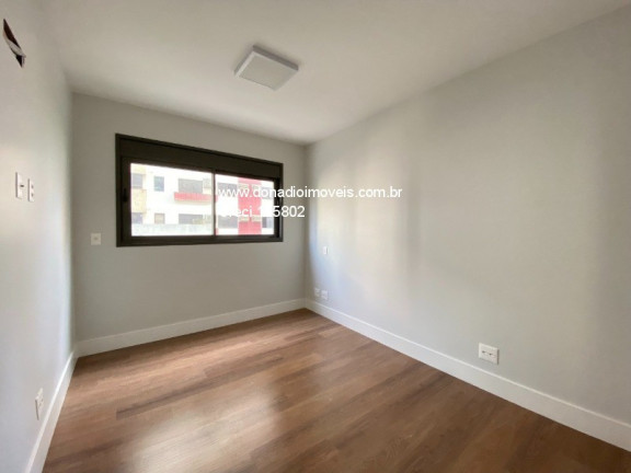 Imagem Apartamento com 3 Quartos à Venda, 139 m² em Centro - Florianópolis Imagem Apartamento com 3 Quartos à Venda, 139 m² em Centro - Florianópolis