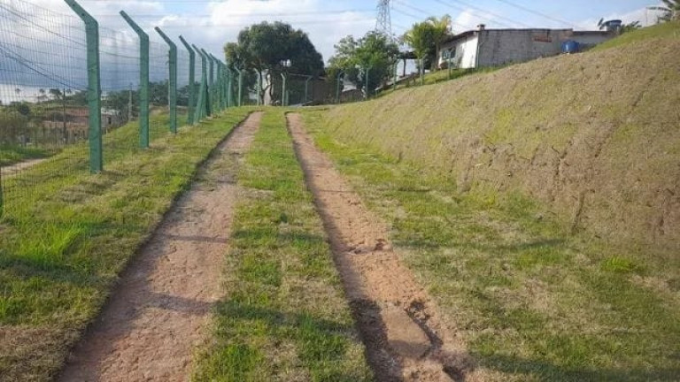 Imagem Chácara à Venda, 2.500 m² em Loteamento Chácaras Ingrid - Taubaté Imagem Chácara à Venda, 2.500 m² em Loteamento Chácaras Ingrid - Taubaté