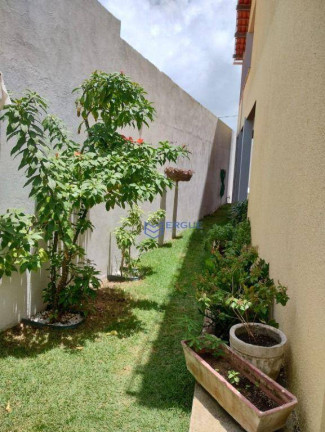 Imagem Casa com 3 Quartos à Venda, 400 m² em Icaraí - Caucaia Imagem Casa com 3 Quartos à Venda, 400 m² em Icaraí - Caucaia