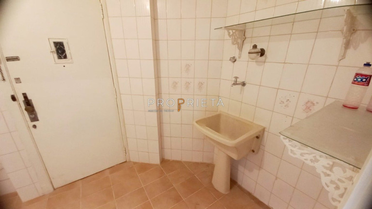 Imagem Apartamento com 3 Quartos à Venda, 187 m² em Copacabana - Rio De Janeiro Imagem Apartamento com 3 Quartos à Venda, 187 m² em Copacabana - Rio De Janeiro