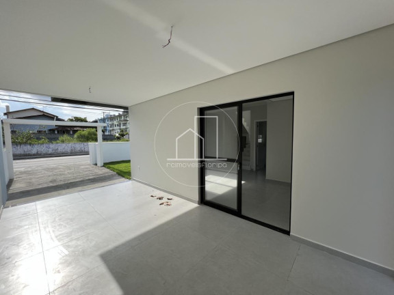 Imagem Casa com 3 Quartos à Venda, 224 m² em Ingleses Do Rio Vermelho - Florianópolis Imagem Casa com 3 Quartos à Venda, 224 m² em Ingleses Do Rio Vermelho - Florianópolis