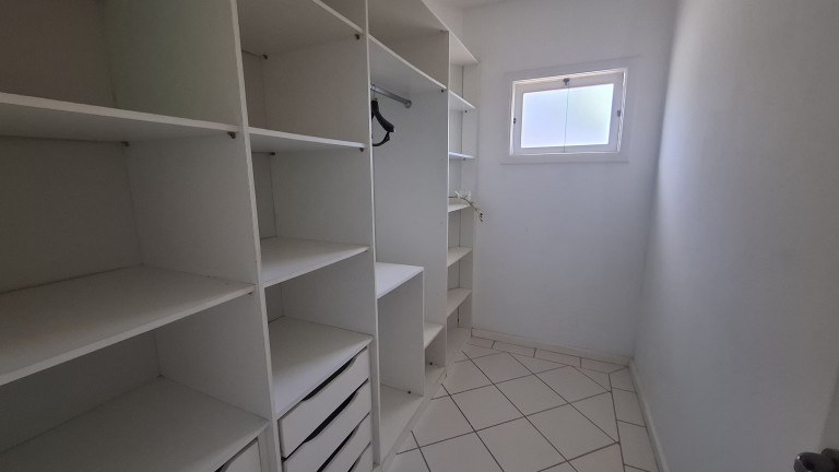 Imagem Casa com 3 Quartos à Venda, 149 m² em Piratininga - Niterói