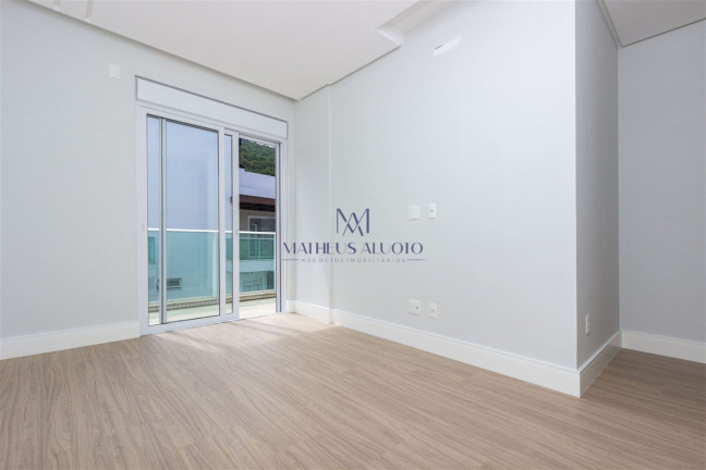 Imagem Apartamento com 3 Quartos à Venda, 190 m² em Bombas - Bombinhas Imagem Apartamento com 3 Quartos à Venda, 190 m² em Bombas - Bombinhas