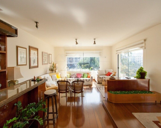 Apartamento com 4 Quartos à Venda, 230 m² em Pinheiros - São Paulo