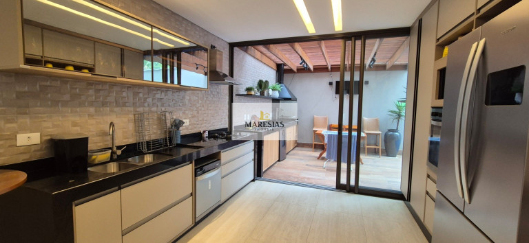 Imagem Casa com 4 Quartos à Venda, 260 m² em Juquehy - São Sebastião Imagem Casa com 4 Quartos à Venda, 260 m² em Juquehy - São Sebastião