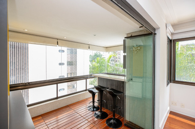 Imagem Apartamento com 3 Quartos à Venda, 162 m² em Moema - São Paulo