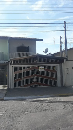 Sobrado com 3 Quartos à Venda, 139 m² em Centro - Pindamonhangaba