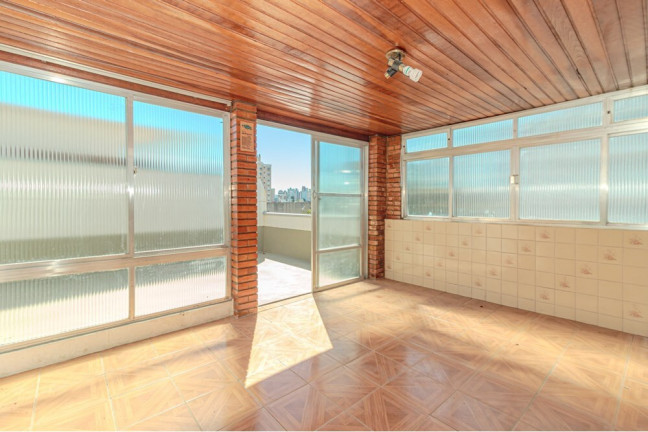 Imagem Apartamento com 2 Quartos à Venda, 110 m² em Santana - Porto Alegre Imagem Apartamento com 2 Quartos à Venda, 110 m² em Santana - Porto Alegre
