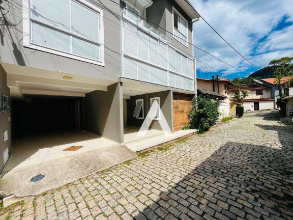 Imagem Casa com 4 Quartos à Venda, 320 m² em Alto - Teresópolis Imagem Casa com 4 Quartos à Venda, 320 m² em Alto - Teresópolis