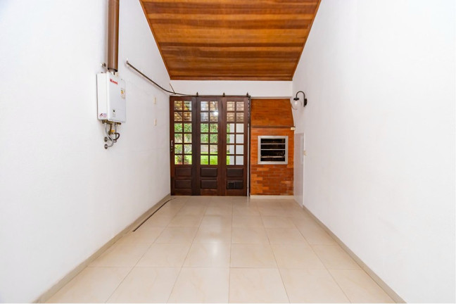 Imagem Casa com 4 Quartos à Venda, 300 m² em Bacacheri - Curitiba Imagem Casa com 4 Quartos à Venda, 300 m² em Bacacheri - Curitiba