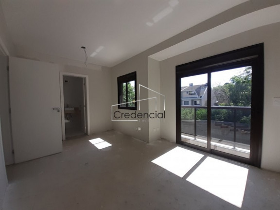 Imagem Sobrado com 3 Quartos à Venda, 178 m² em Bom Retiro - Curitiba Imagem Sobrado com 3 Quartos à Venda, 178 m² em Bom Retiro - Curitiba