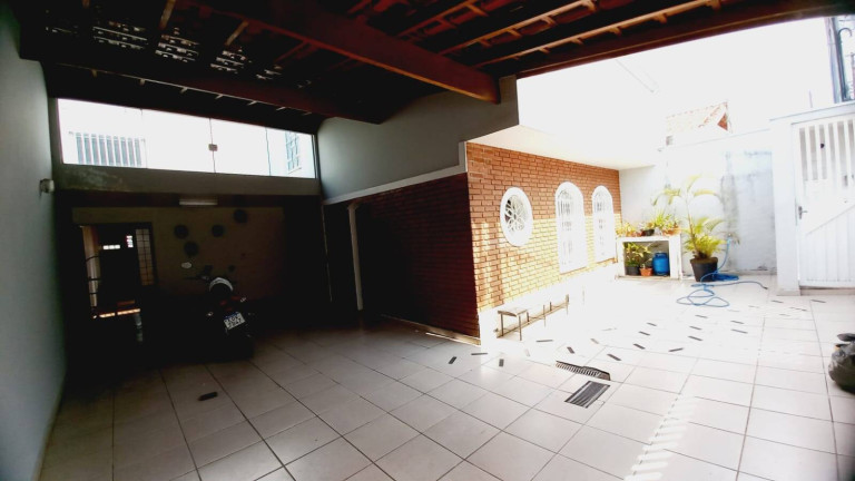 Imagem Imóvel com 3 Quartos à Venda, 1.700.000 m² em São Paulo - Jundiaí Imagem Imóvel com 3 Quartos à Venda, 1.700.000 m² em São Paulo - Jundiaí