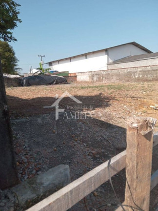 Terreno à Venda,  em Iririú - Joinville